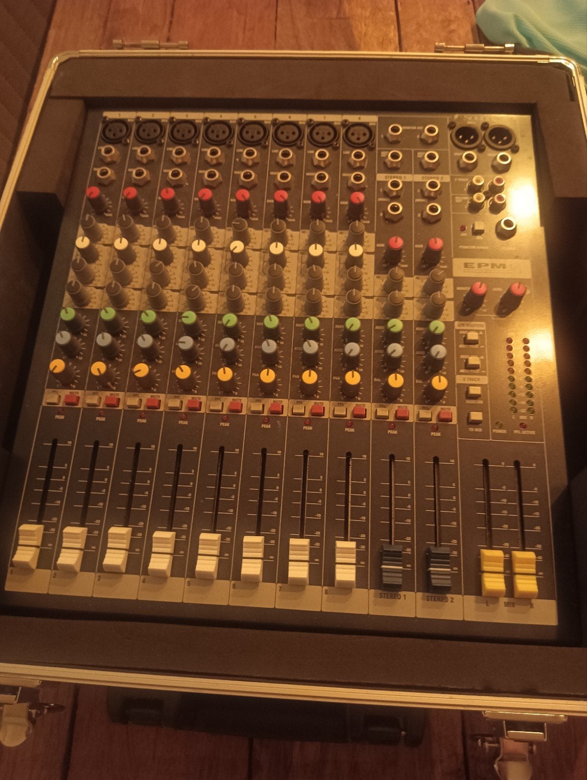 Soundcraft EPM8 Mengpaneel in Flightcase, Muziek en Instrumenten, Ophalen of Verzenden, Gebruikt, 5 tot 10 kanalen, Microfooningang