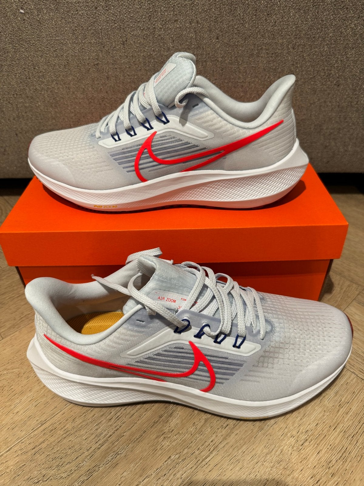 Nieuwe Nike Pegasus hardloopschoenen - Maat 43, Sport en Fitness, Loopsport en Atletiek, Nieuw, Ophalen of Verzenden, Hardlopen