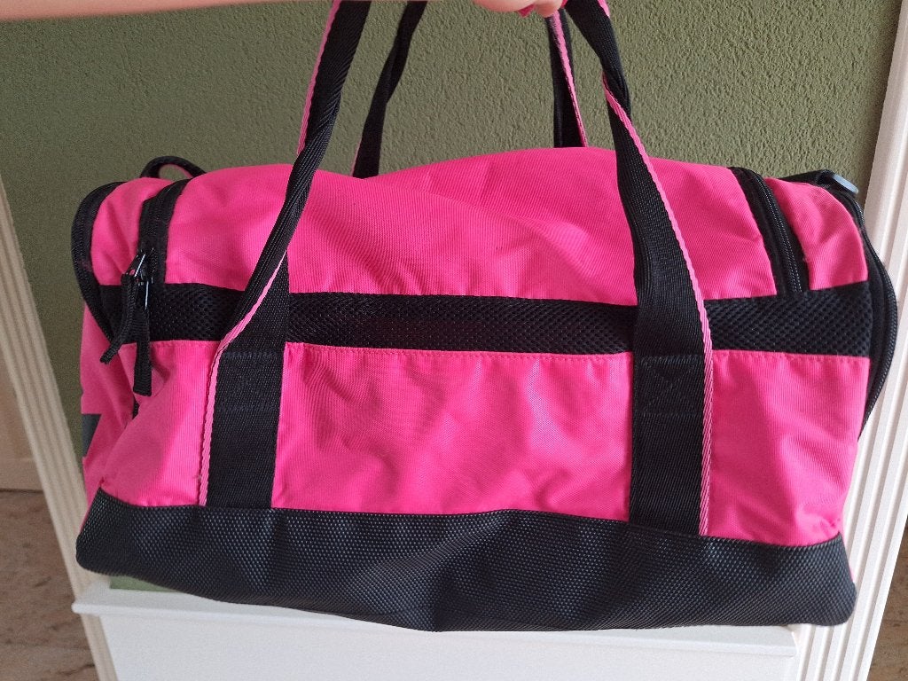 Arena Spiky 2 Duffle Bag Water Proof Small Size 44x22x25cm, Sieraden, Tassen en Uiterlijk, Verzenden, Gebruikt, Unisex volwassen