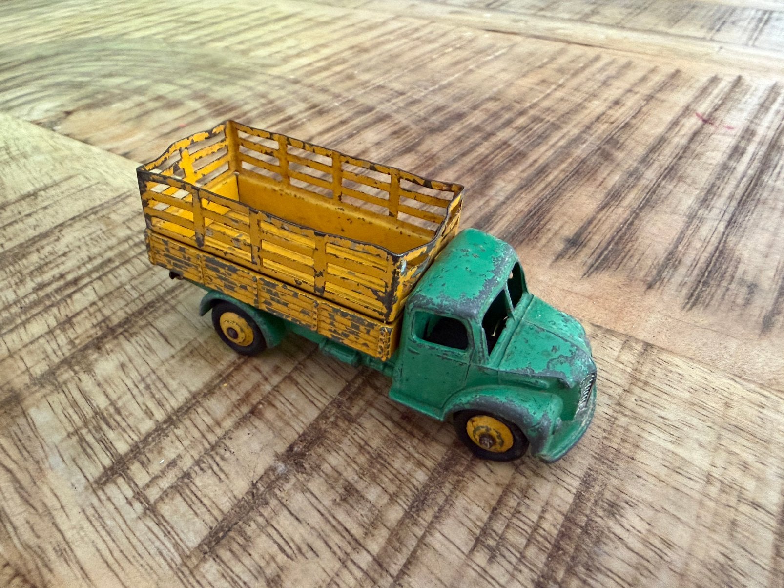Dinky Toys Dodge Farm Produce Wagon. No 343, Ophalen of Verzenden, Gebruikt, Tractor of Landbouw, Dinky Toys