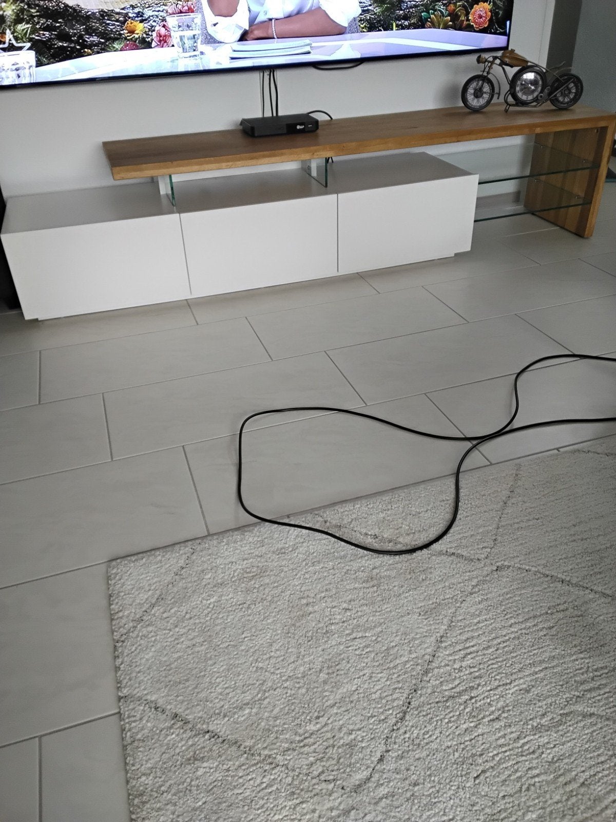 Mooie tv meubel 200x45x50 cm, wit met een eiken blad, Ophalen, Zo goed als nieuw, 25 tot 50 cm, Minder dan 100 cm