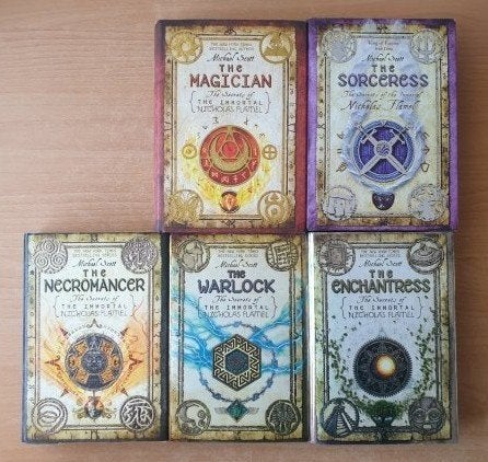 Michael Scott - Secrets of the Immortal Nicholas Flamel HC, Boeken, Verzenden, Gelezen, Michael Scott