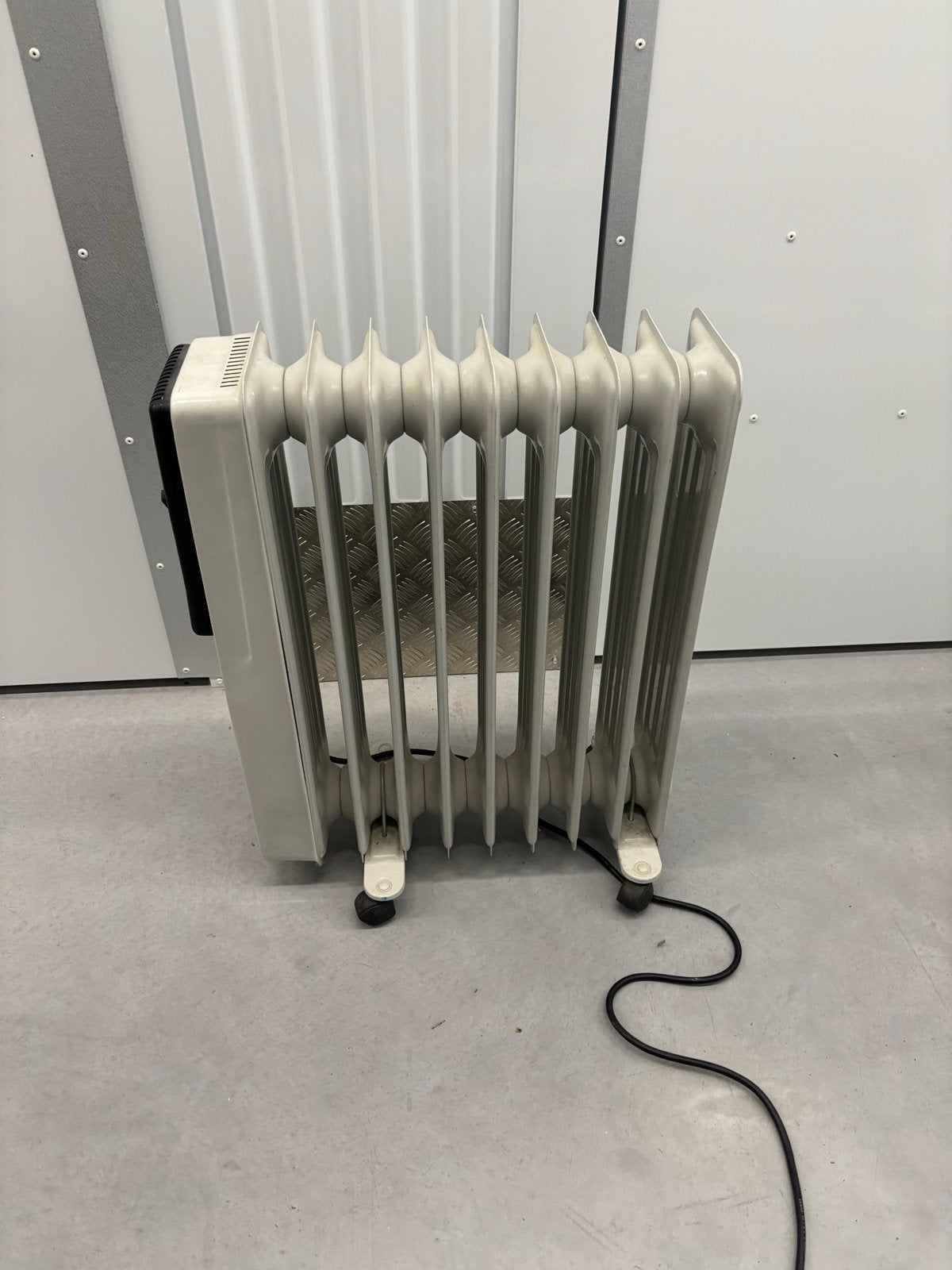 Martex Oliegevulde Radiator - Elektrische Kachel, Doe-het-zelf en Verbouw, Ophalen, 30 tot 80 cm, Gebruikt, Kachel