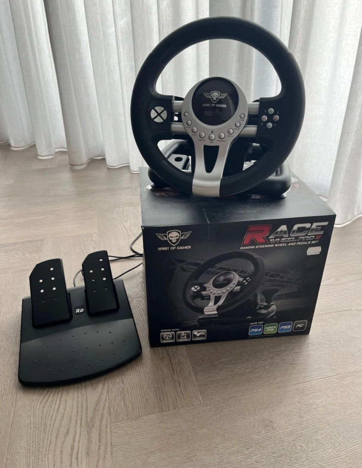 Gamer Race Wheel Pro 2 racestuur met pedalen, Ophalen of Verzenden, Zo goed als nieuw