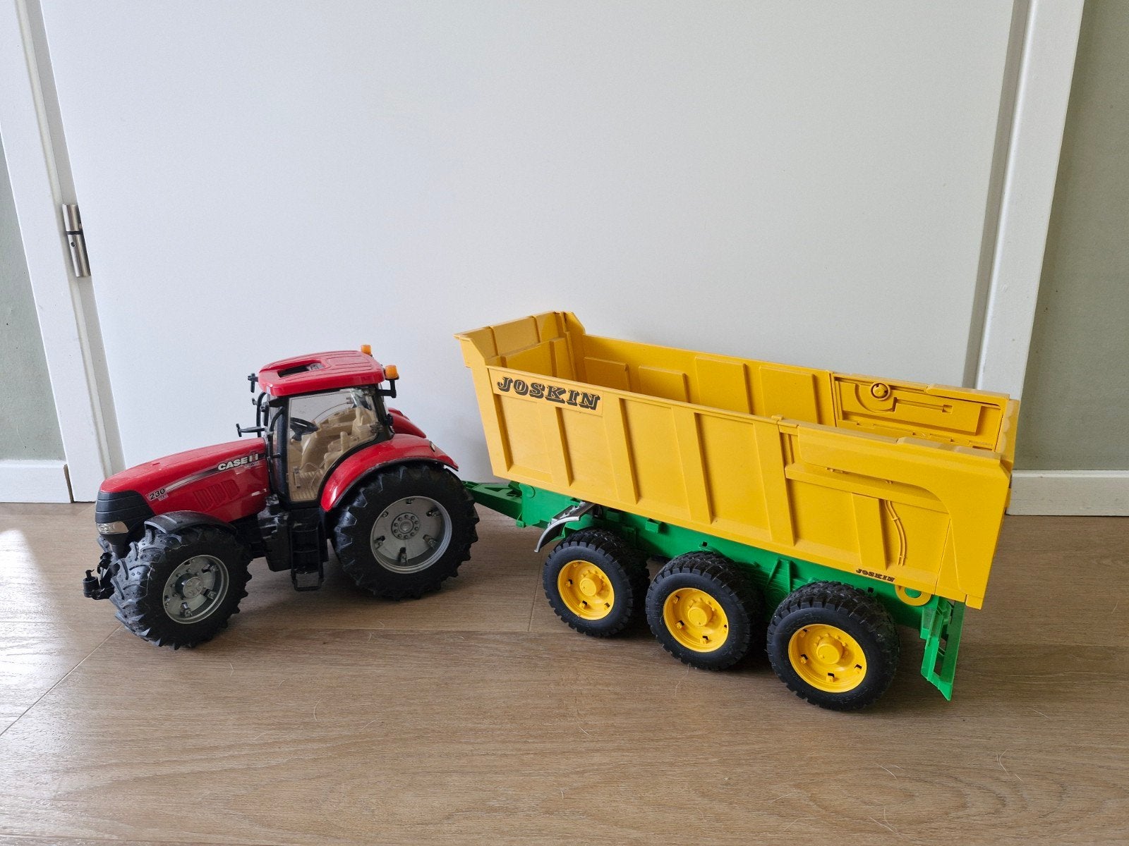 Bruder Tractor met Joskin kiepwagen - Zo goed als nieuw, Ophalen of Verzenden, Zo goed als nieuw