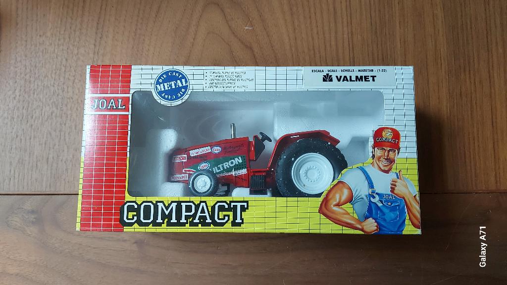 Joal Valmet tractor pulling, Hobby en Vrije tijd, Modelauto's | 1:32, Ophalen of Verzenden, Zo goed als nieuw, Tractor of Landbouw