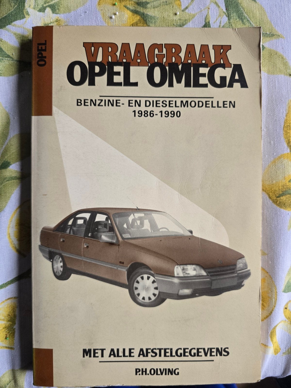 Vraagbaak Opel Omega Benzine- en Dieselmodellen 1986-1990, Ophalen of Verzenden