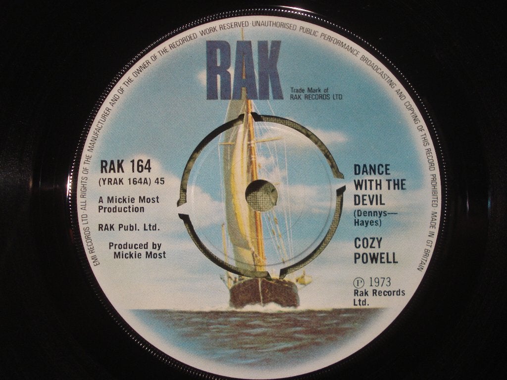 Cozy Powell 7" Vinyl Single: ‘Dance with the devil’ (UK), Ophalen of Verzenden, Zo goed als nieuw, Rock en Metal, Single