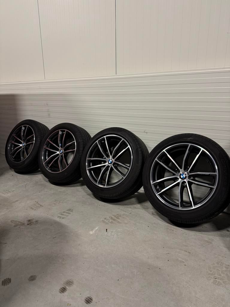 Originele BMW 18 inch velgen Pirelli zomerbanden Styling 662, Auto-onderdelen, Banden en Velgen, Ophalen, 18 inch, Gebruikt, Banden en Velgen