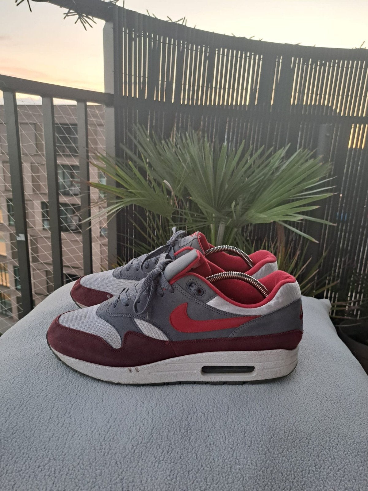 Nike Air Max 1 'White / University Red - Cool Grey'
45,5, Kleding | Heren, Schoenen, Nieuw, Overige kleuren, Ophalen of Verzenden