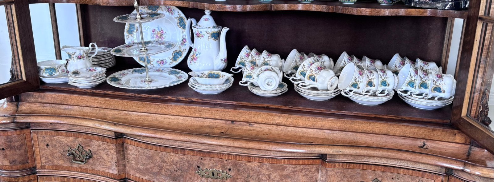 Royal Albert Berkeley servies, Ophalen