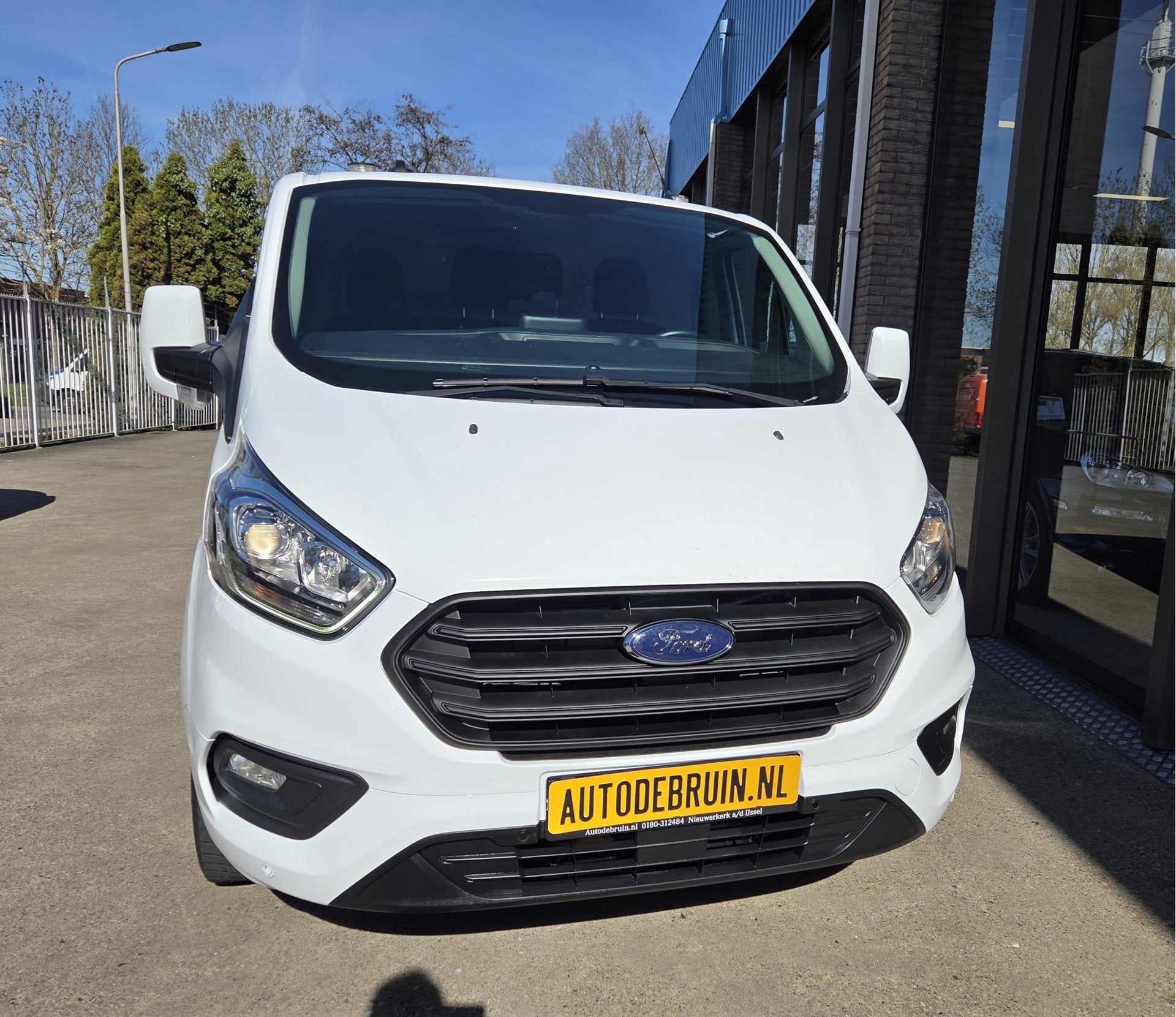 Foto 2 van Ford Transit Custom 2.0 TDCI Automaat Trend Airco Cruisecont