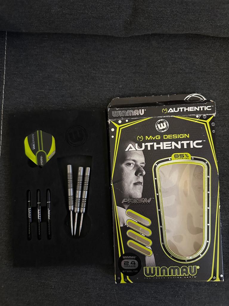 Michael van gerwen authentic 24gr, Ophalen of Verzenden, Zo goed als nieuw, Pijlen