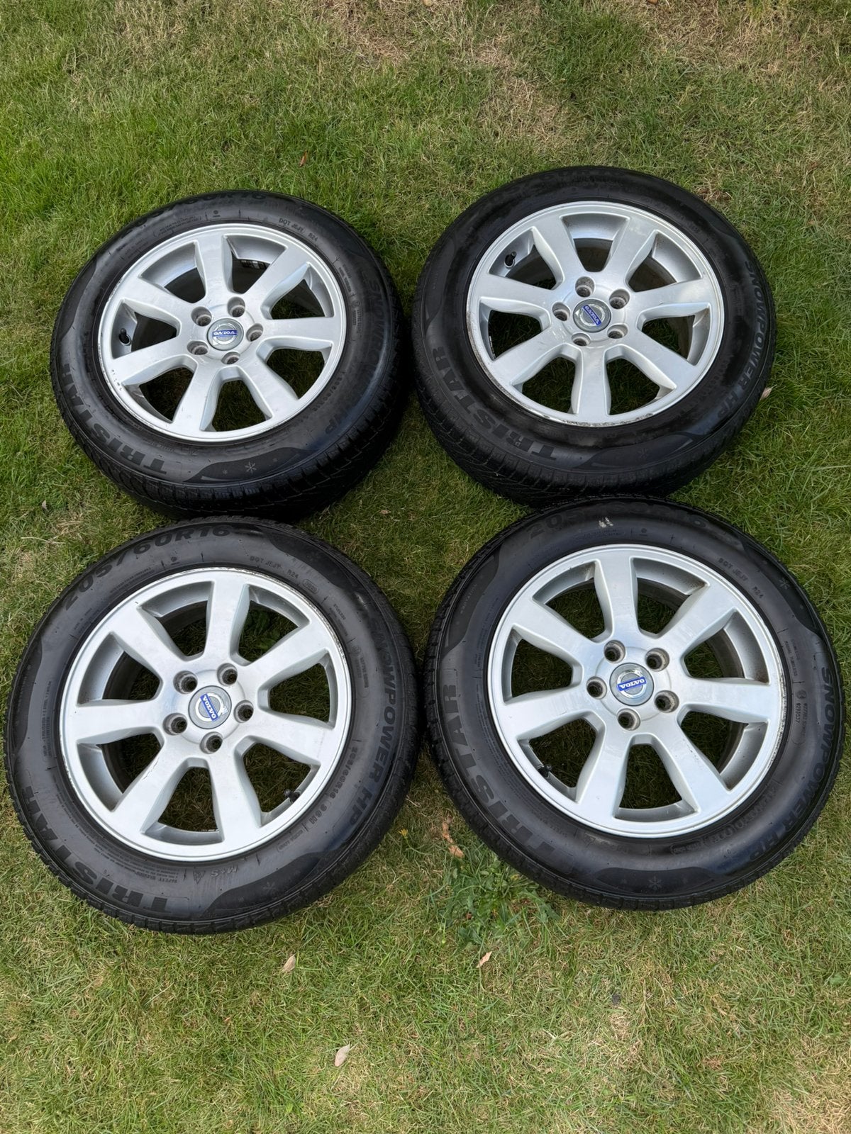 205/60 R16 winterbanden Volvo, Auto-onderdelen, Banden en Velgen, Ophalen, Gebruikt, 16 inch, Banden en Velgen