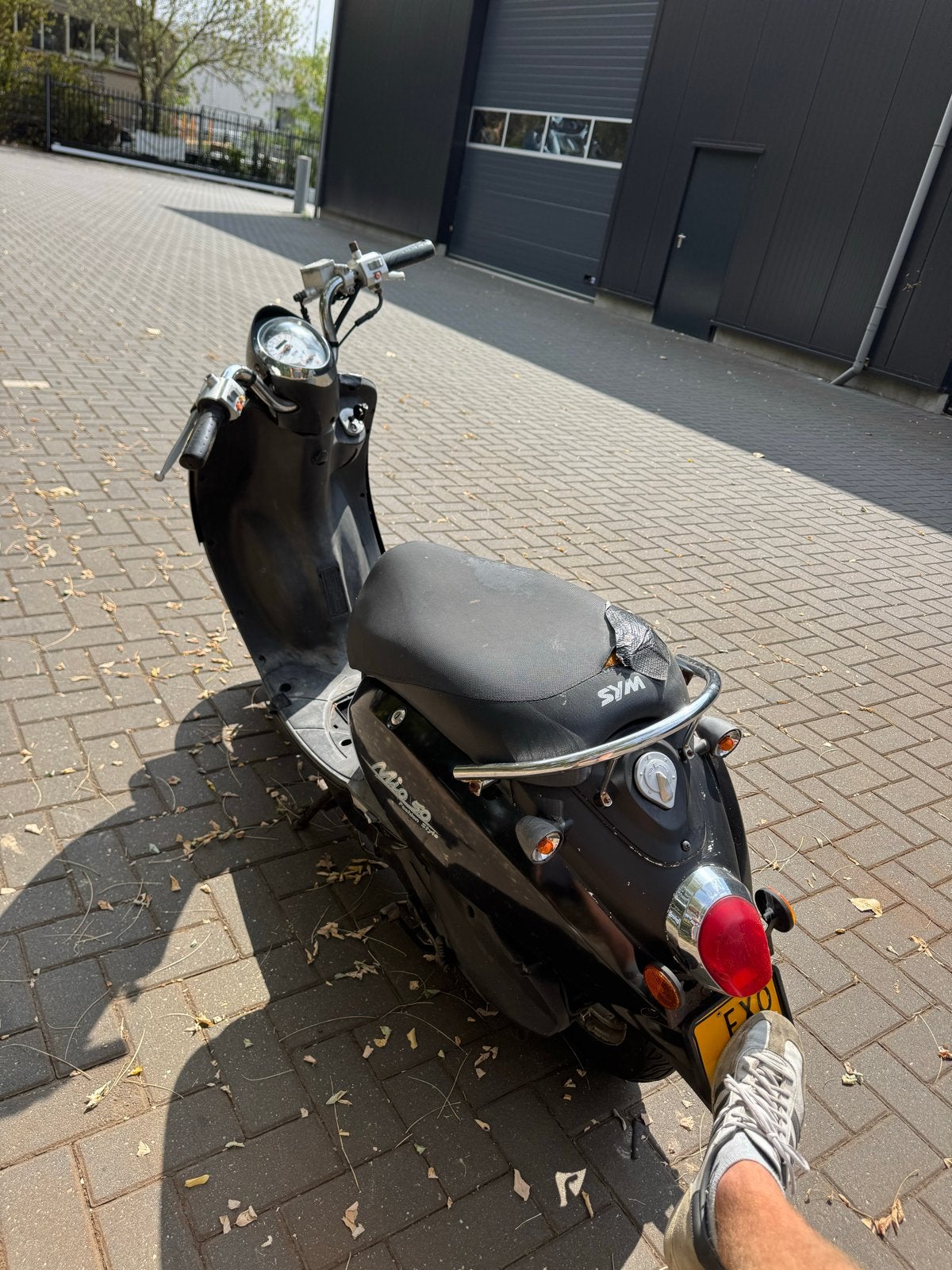 Sym Mio met geel kenteken - met schade., Ophalen, Gebruikt, Benzine, SYM