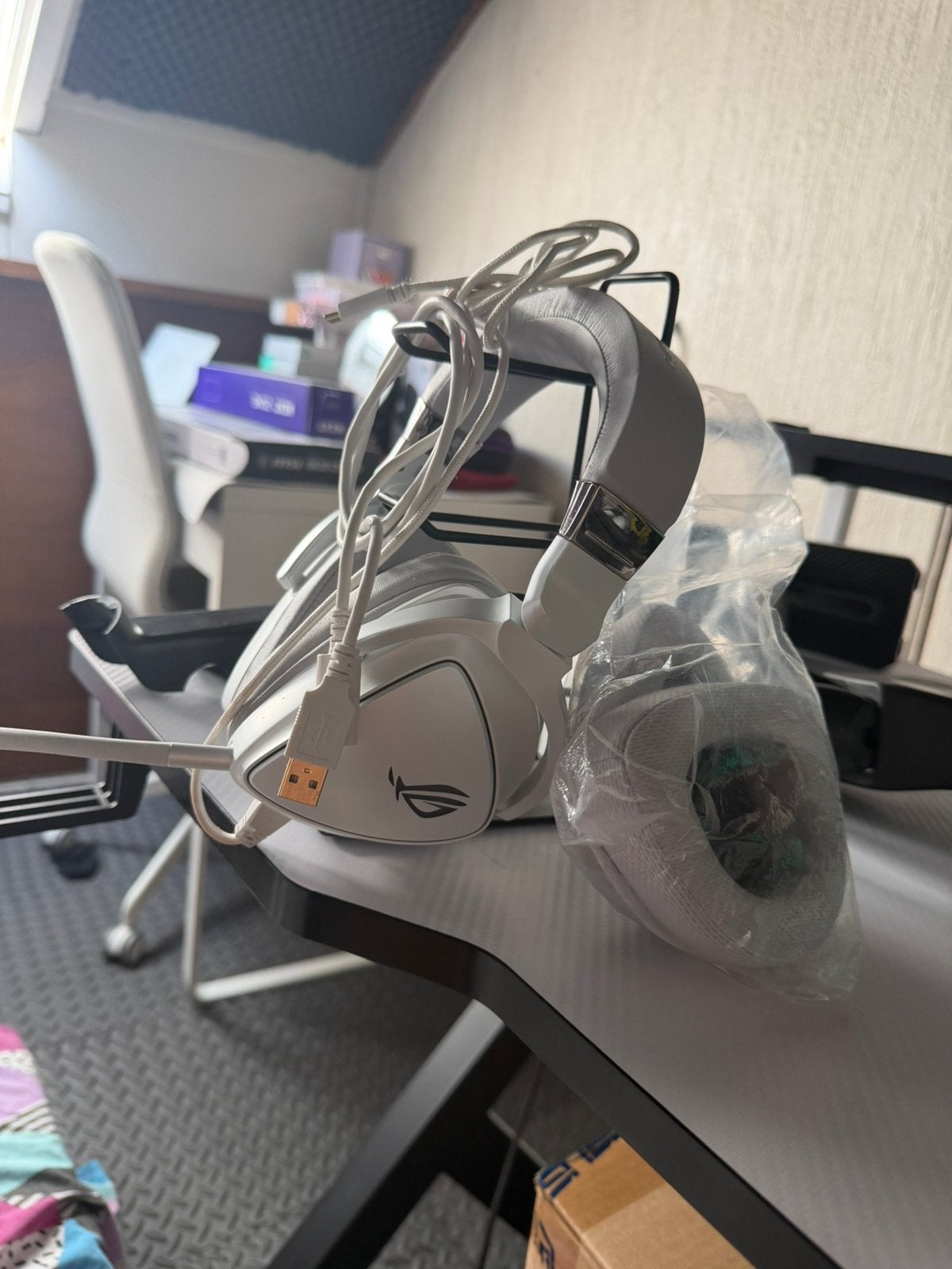 ASUS ROG Delta White Edition Gaming Headset – Zo goed als ni, Ophalen of Verzenden, Gaming headset, Zo goed als nieuw