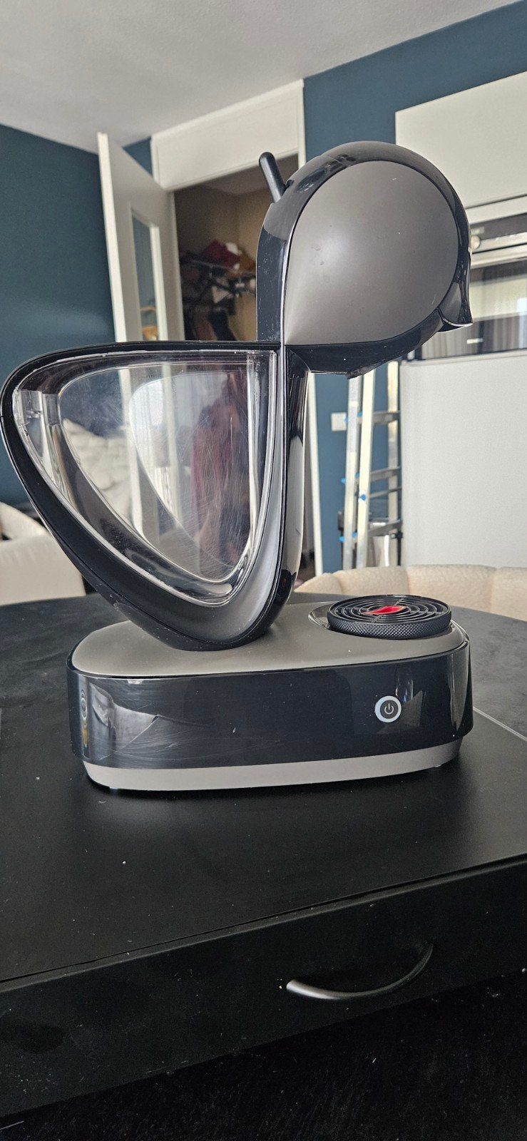 Krups Nescafé Dolce Gusto koffiemachine + cupjeshouder, Witgoed en Apparatuur, Koffiezetapparaten, Ophalen of Verzenden, Zo goed als nieuw