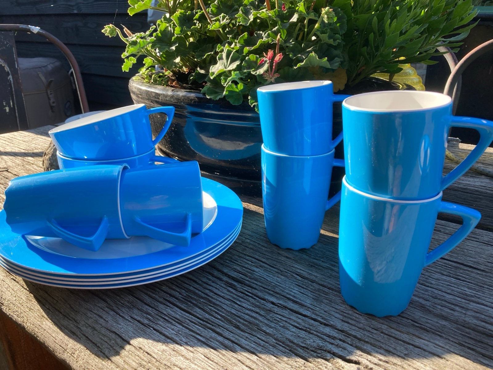 Mepal campingservies: 4 borden, 6 bekers, 2 soepkommen, Ophalen of Verzenden, Gebruikt