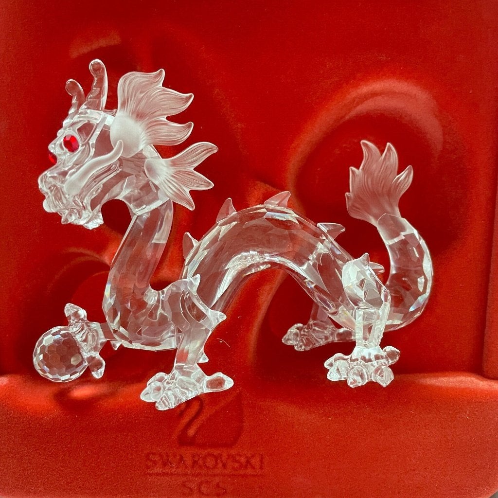 Swarovski Jaarstuk de Draak incl doos & certificaat, Verzamelen, Ophalen of Verzenden, Nieuw, Figuurtje