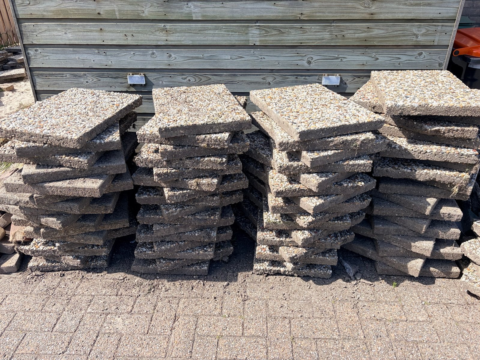 Gratis Tuintegels - Gebruikt, Doe-het-zelf en Verbouw, Tegels, Ophalen, Gebruikt, 10 m² of meer, 20 tot 40 cm