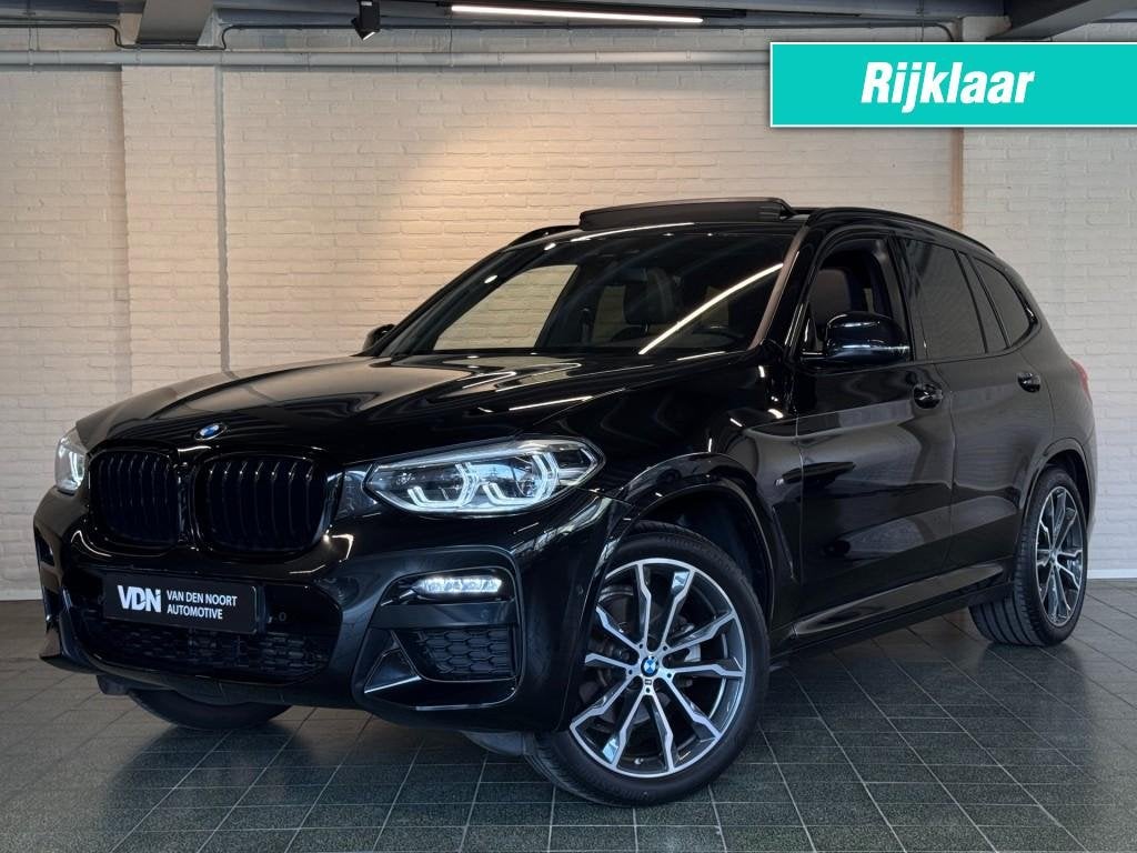 Bmw X3 xDrive20i High Executive M-Sport Pano Trekhaak Camera, 1998 cc, Gebruikt, 4 cilinders, Zwart