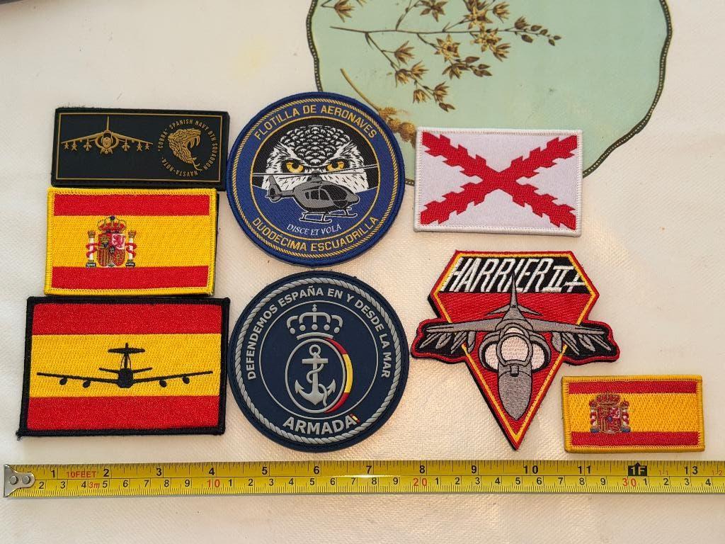 Spaanse militaire / marine emblemen met klittenband, Verzamelen, Verzenden, Luchtmacht, Overige gebieden, Embleem of Badge