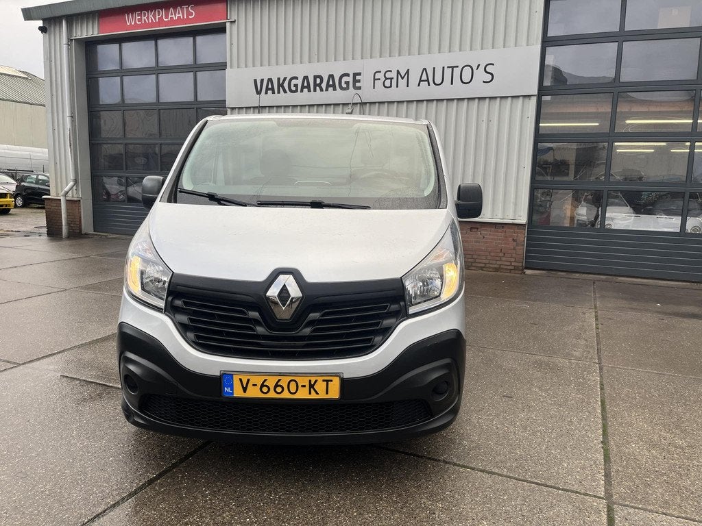 Renault Trafic 1.6 dCi T29 L2H1 Comfort Airco, cruise, trekh, Auto's, Bestelauto's, Voorwielaandrijving, Gebruikt, Euro 6, 4 cilinders
