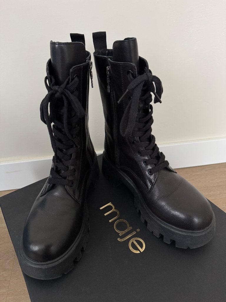 Maje zwarte leren veterboots met chunky zool en rits, Zwart, Lage of Enkellaarzen, Ophalen of Verzenden, Maje