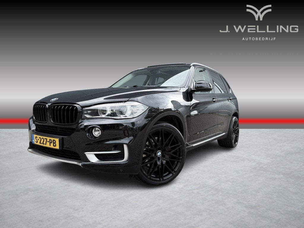 BMW X5 xDrive50i22 inch / pano / memory / camera, Auto's, BMW, Stof, Gebruikt, Zwart, 10 km/l