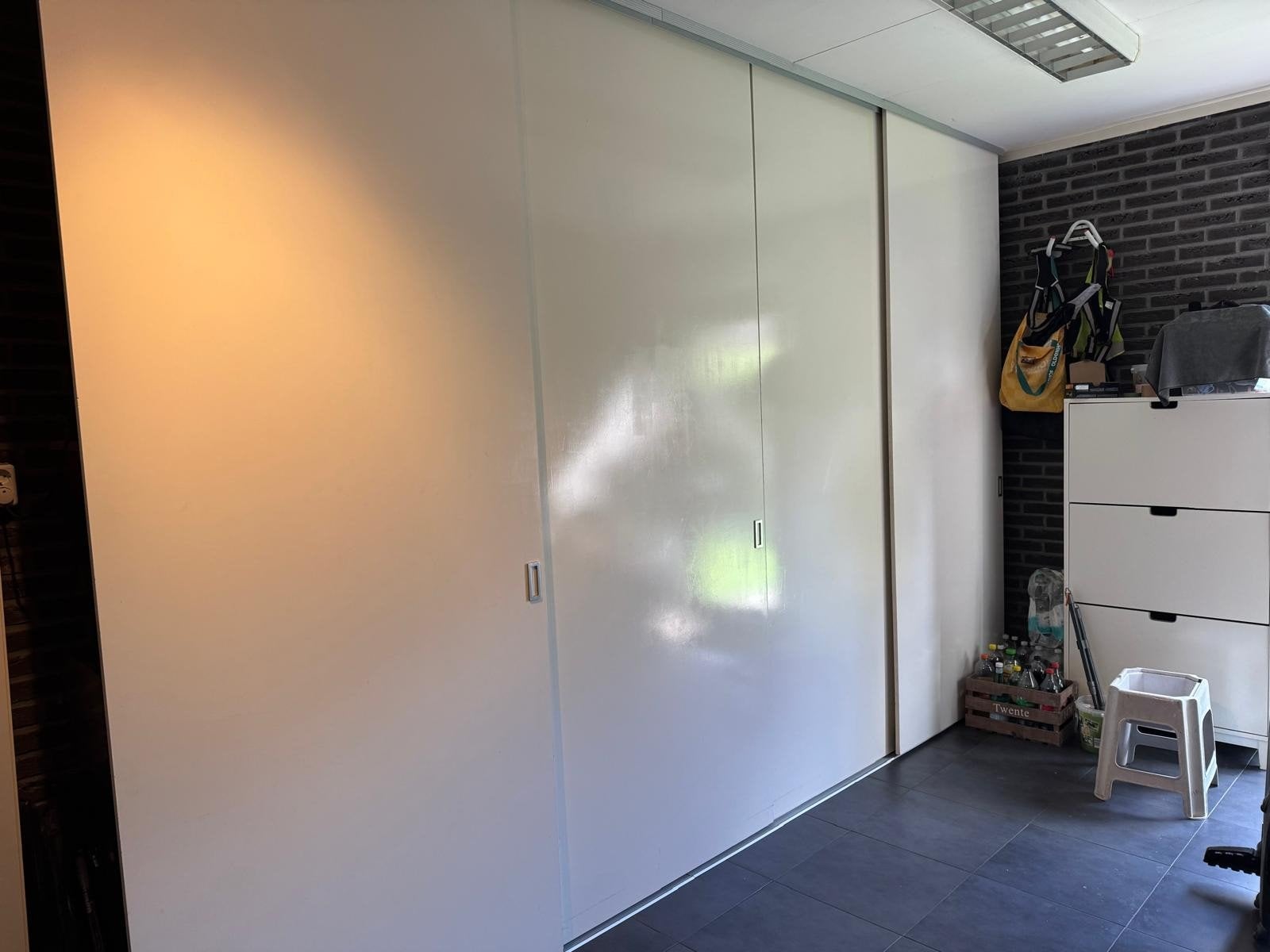 Grote schuifdeur panelen met veel opbergruimte, Huis en Inrichting, Met plank(en), Gebruikt, Modern, functioneel, 200 cm of meer