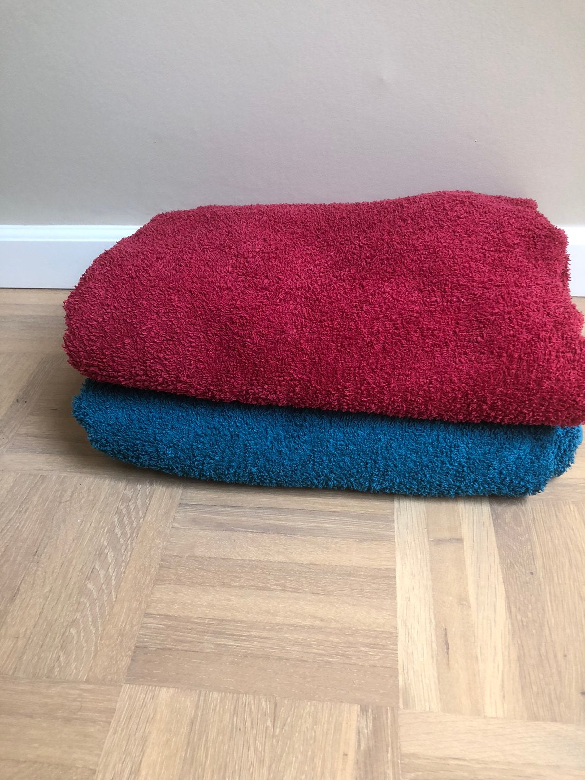 Kronborg Handdoeken Set - Blauw & Rood, 100% Katoen, Ophalen of Verzenden, Zo goed als nieuw, Blauw, Handdoek