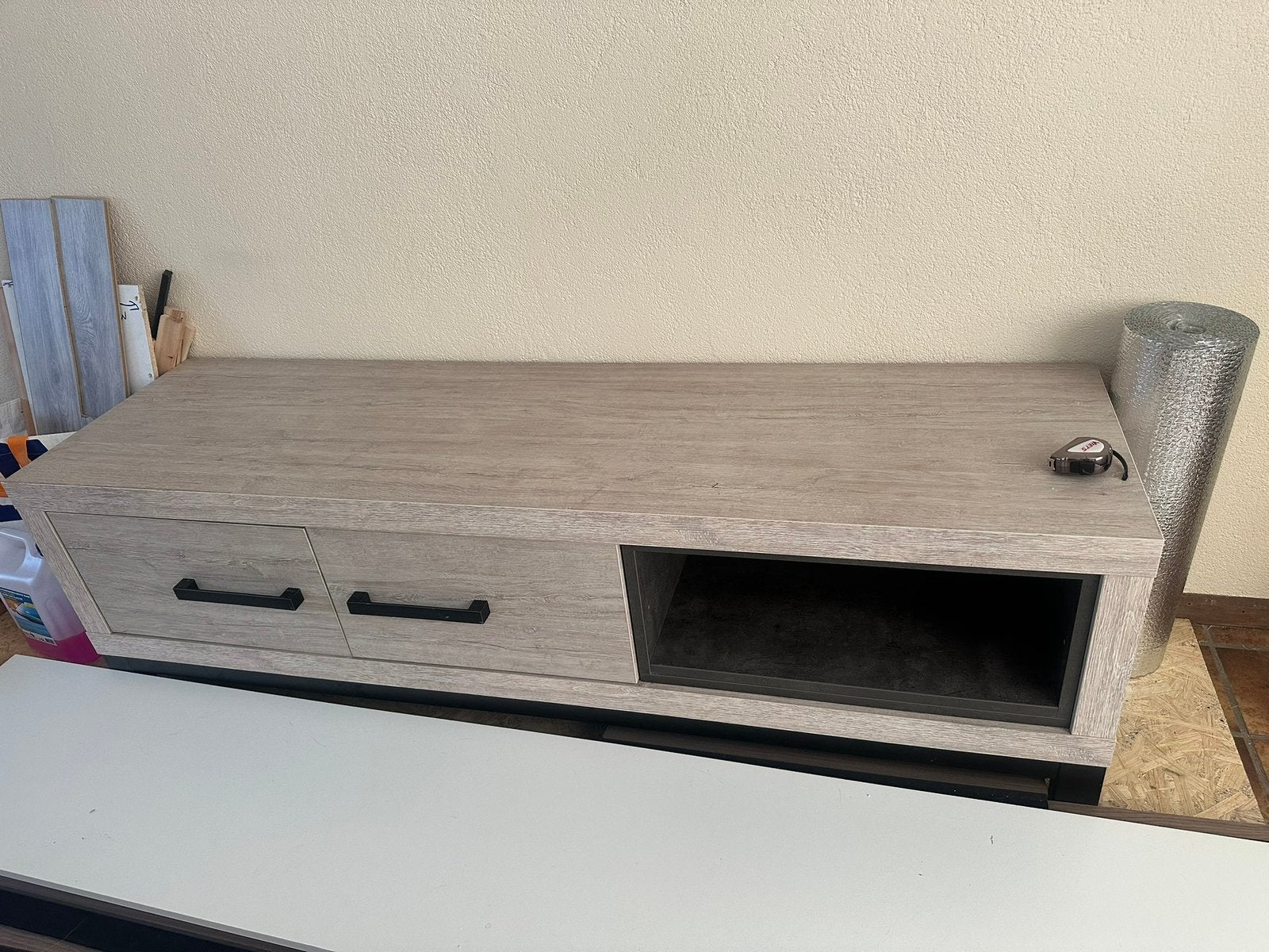 Meubel RTV, Ophalen