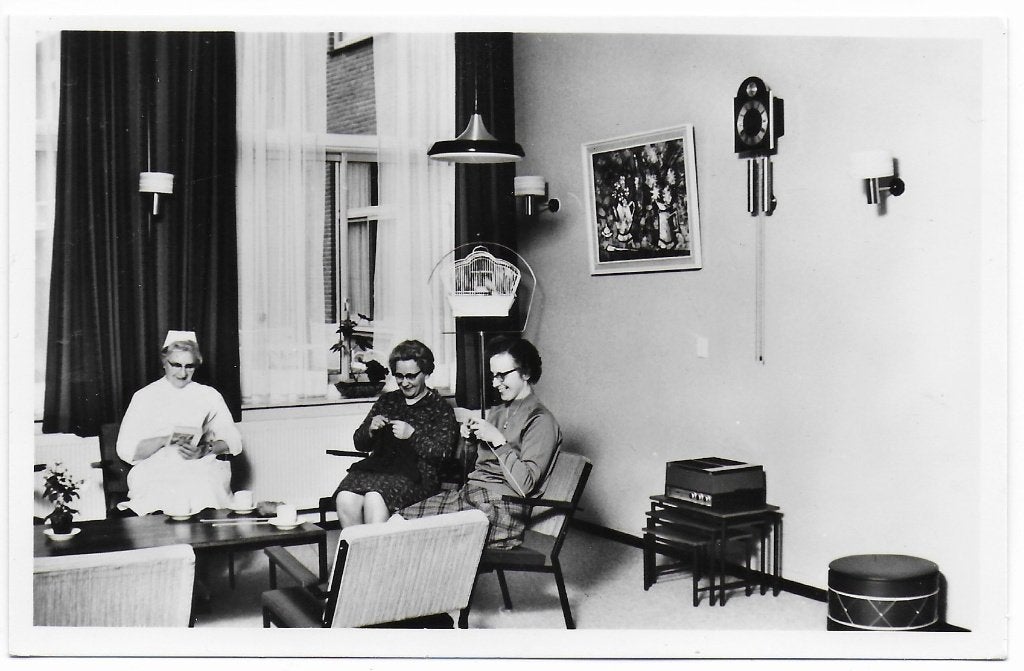Mijdrecht Zithoek Huize Gerardus Majella Ansichtkaart B6826, Ophalen of Verzenden, 1960 tot 1980, Gelopen