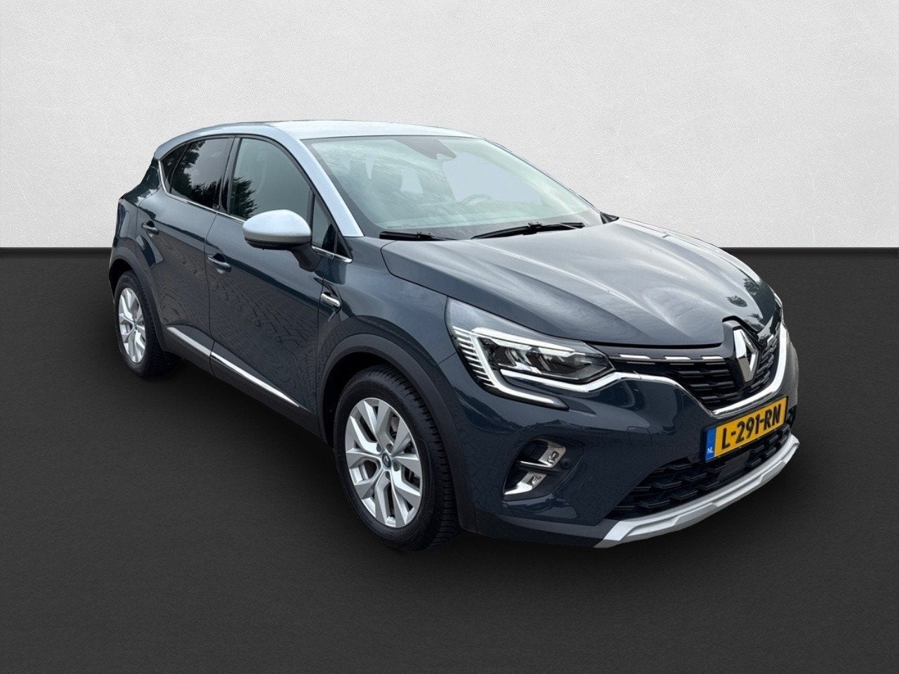 Renault Captur 1.6 E-Tech Plug-in Hybrid 160 Intens CAMERA /, 77 km/l, Gebruikt, Blauw, Leder en Stof