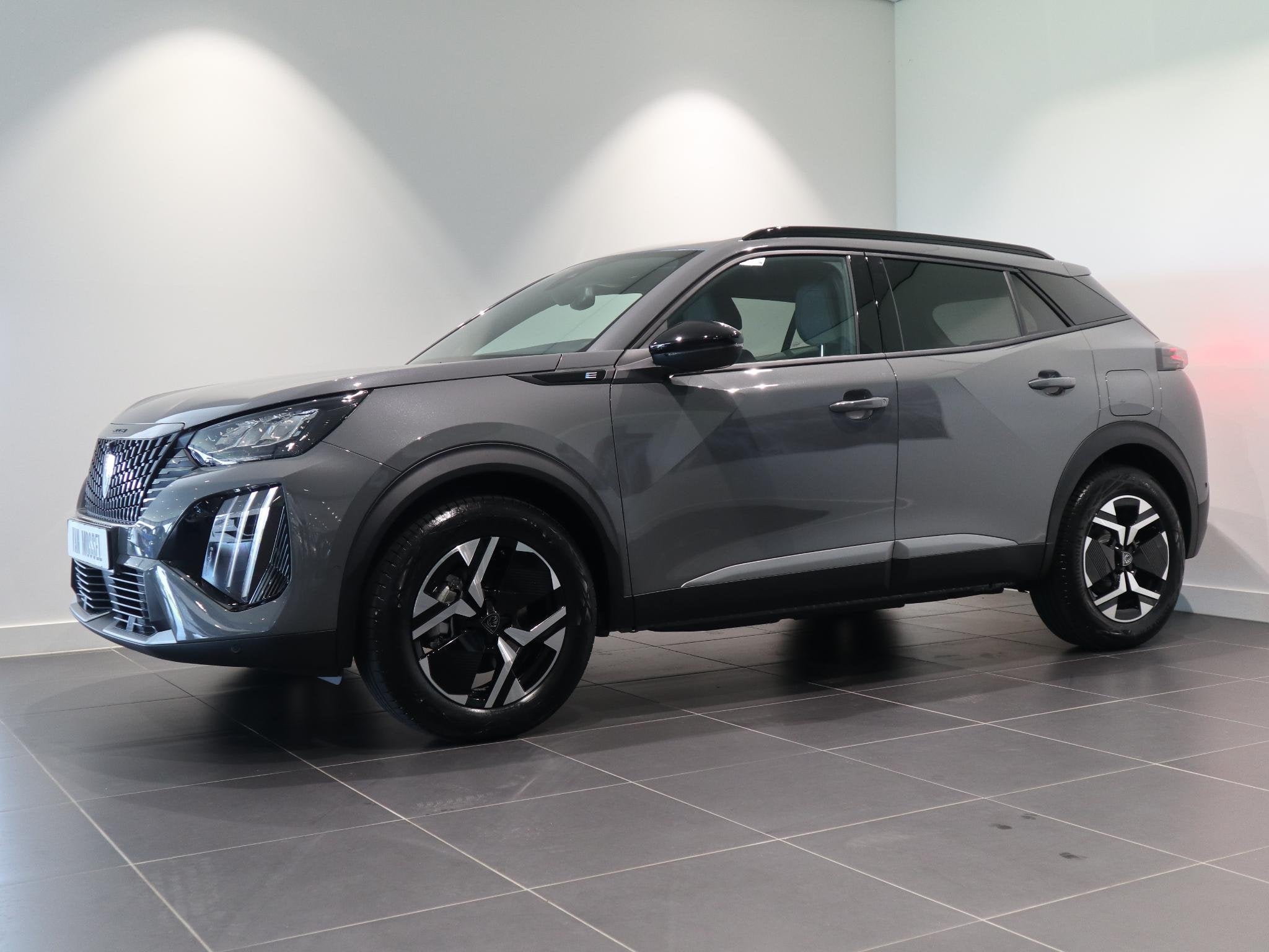 Peugeot 2008 Hybrid 145 Allure Automaat | Climate Control |, Gebruikt, Euro 6, 1199 cc, Leder en Stof