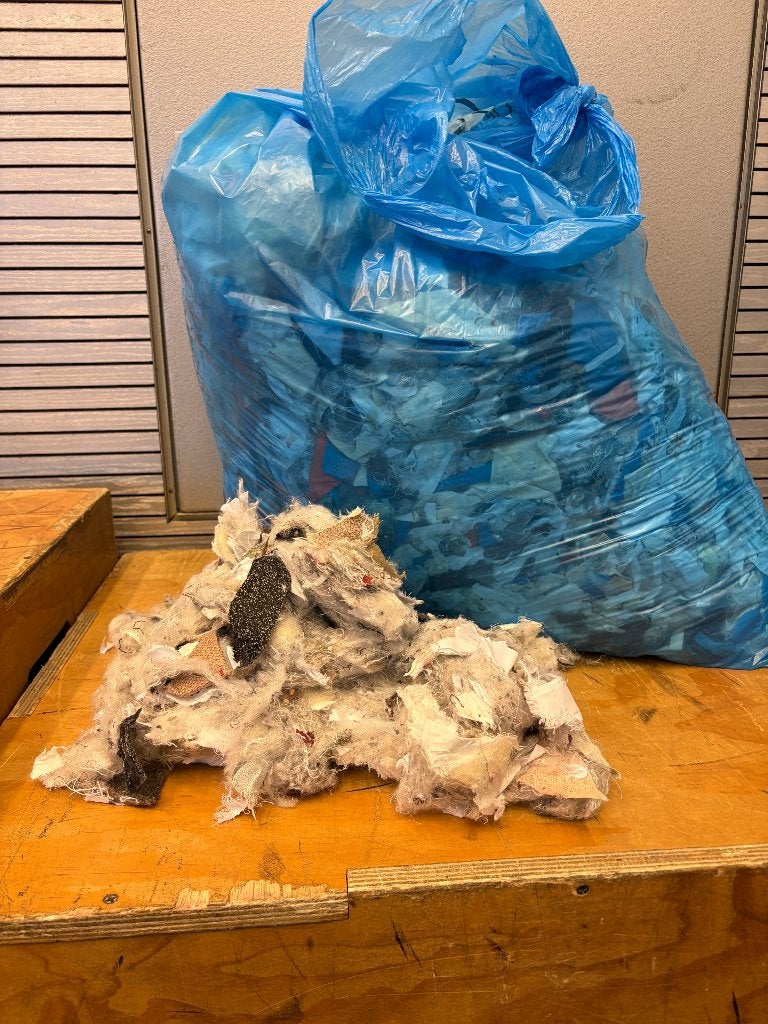 FREE | Boxing Bag Filling - Several Bags - 10kg each, Ophalen, Gebruikt, Bokszak