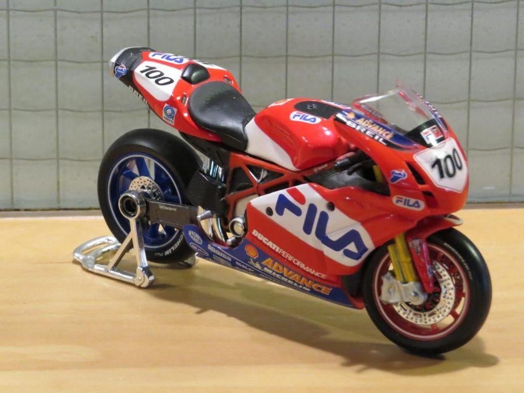 Neil Hodgson Ducati 999 #100 1:18 los, Maisto, May Cheong Group France S.A.S., Nieuw, Ophalen of Verzenden