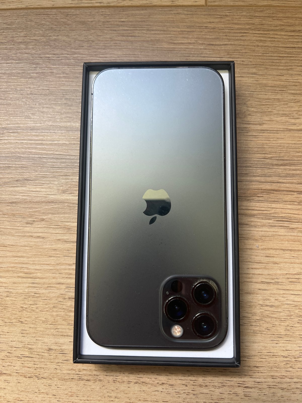 iPhone 12 Pro 128 GB Nachtgroen - Enkele krasjes, Telecommunicatie, Groen, 128 GB, Gebruikt, IPhone 12 Pro