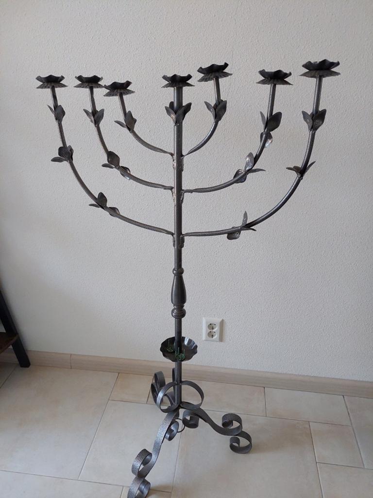 Groot smeedijzeren kandelaar / menorah, Ophalen, Overige materialen