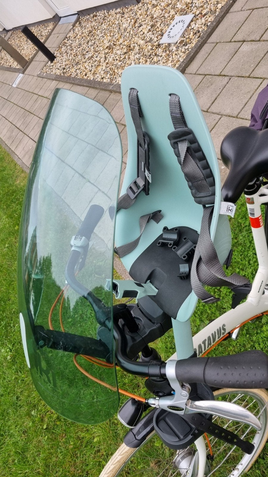 Urban Iki voorzitje met windscherm en beugels, Fietsen en Brommers, Ophalen, Voetsteuntjes, Zo goed als nieuw, Urban Iki