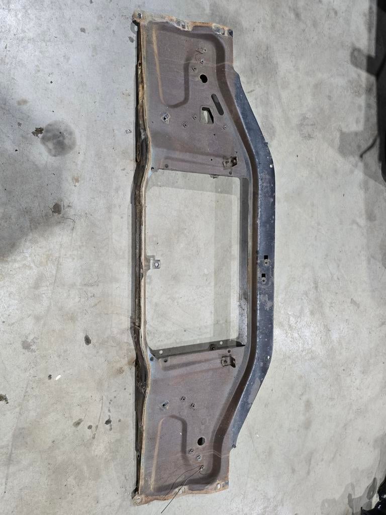 Ford F100 / F250 / F350 Raditeursupport, Ophalen, Ford, Motorkap
