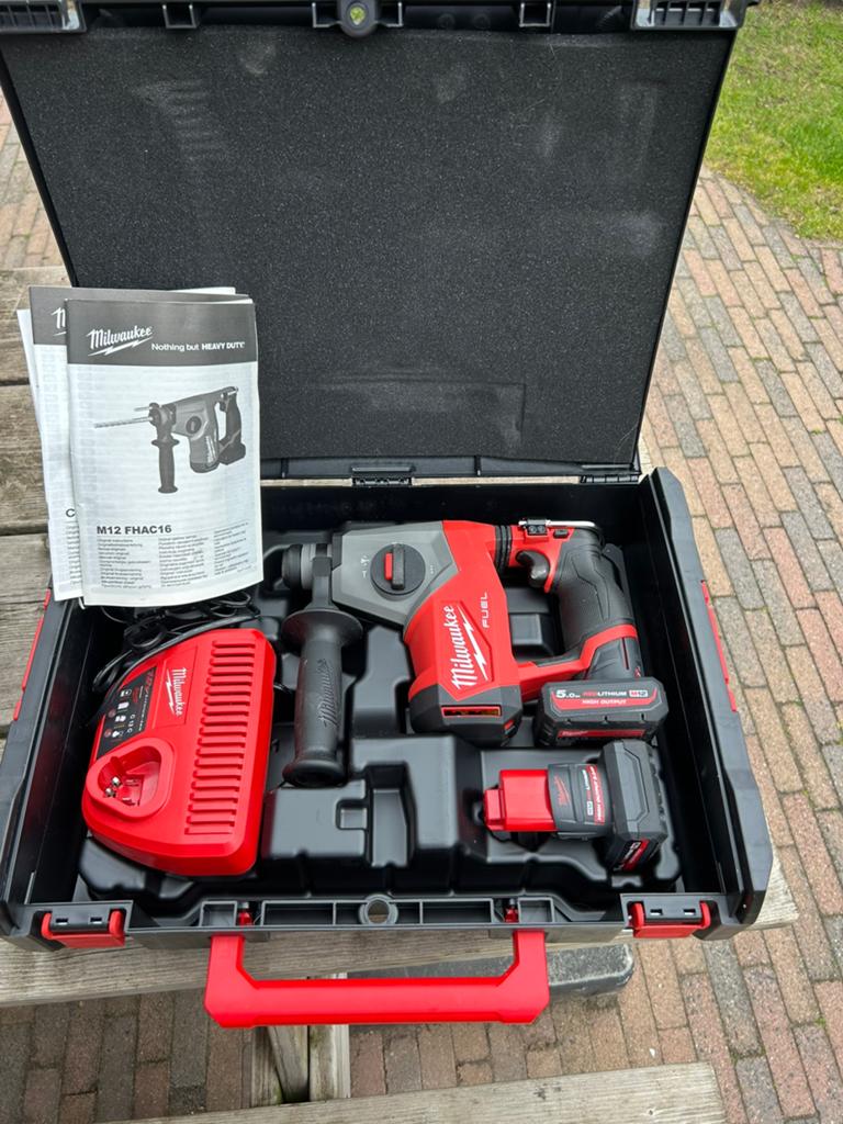 Milwaukee M12 FHAC16 sds boor set, Doe-het-zelf en Verbouw, Gereedschap | Boormachines, Ophalen of Verzenden, Nieuw, Boor- en/of Breekhamer
