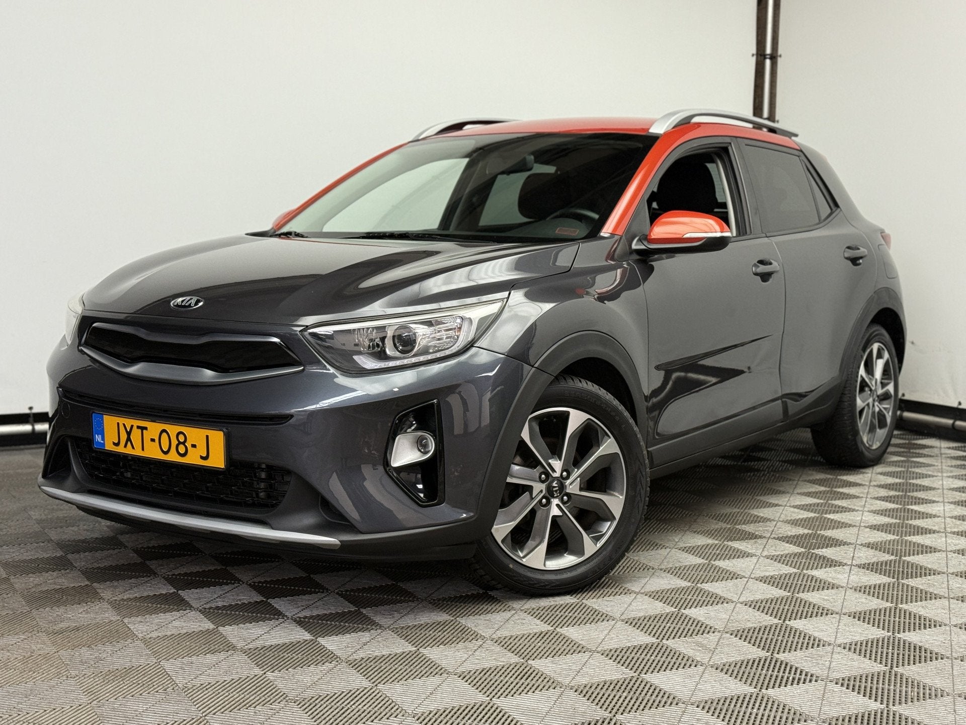 Kia Stonic 1.0 T-GDi ExecutiveLine Automaat Zeer Compleet, Gebruikt, Met garantie (alle), 1110 kg, Bedrijf