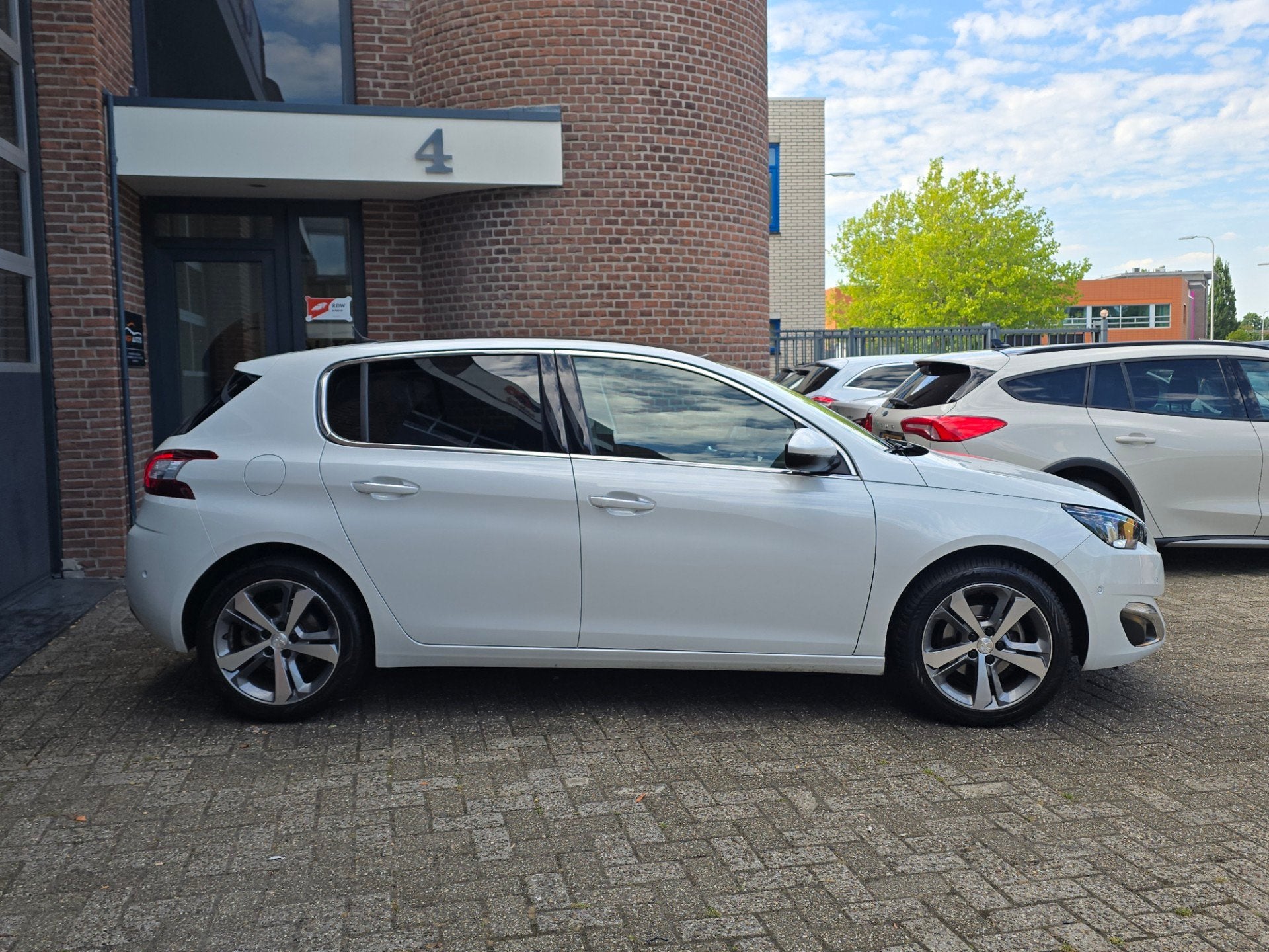 Peugeot 308 1.2 PureTech Allure Led |Pano |Camera, Auto's, Euro 6, Origineel Nederlands, Bedrijf, Handgeschakeld