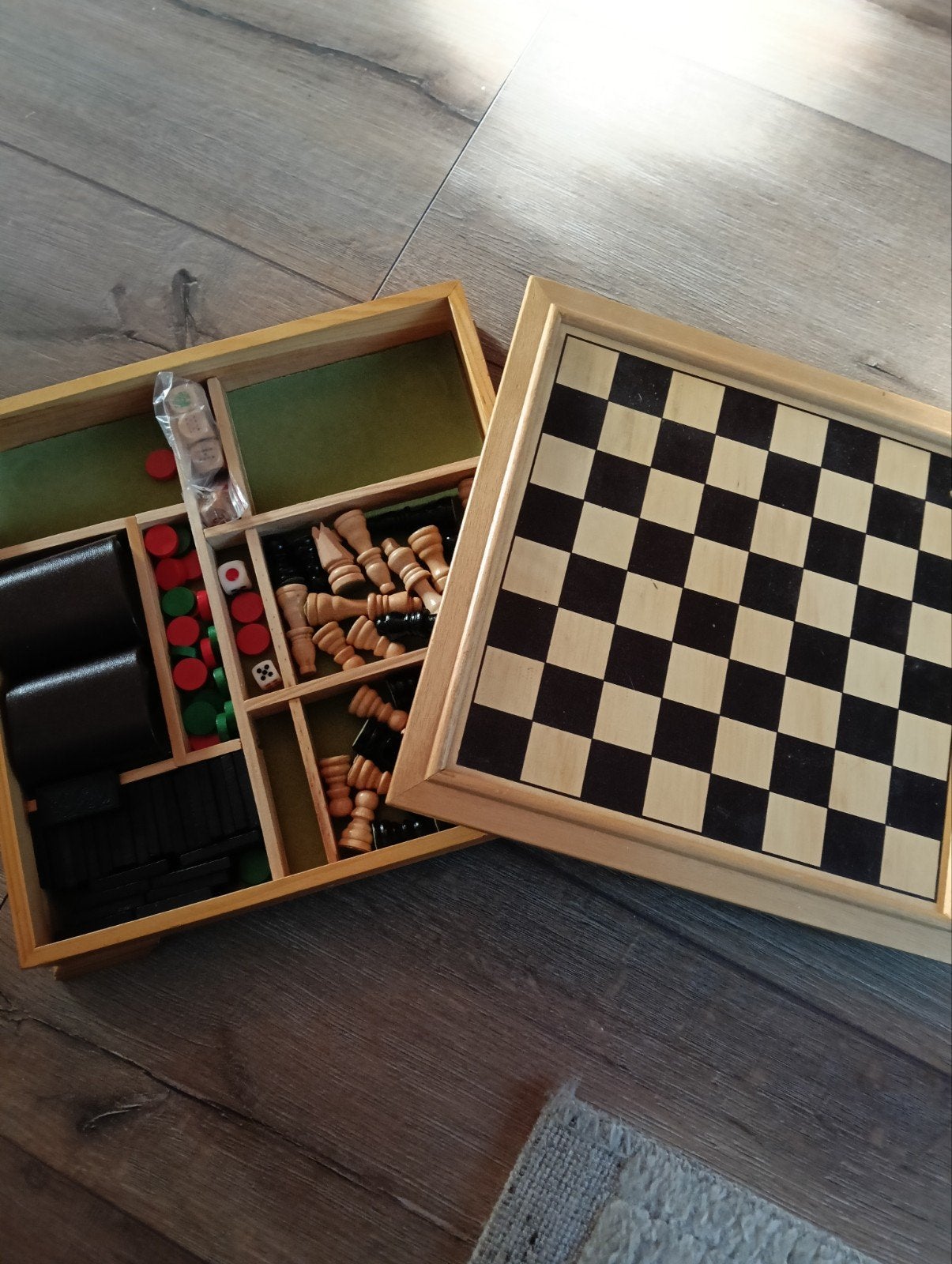 Houten Reisspelset: Schaken, Dammen, Backgammon, Domino, Een of twee spelers, Ophalen of Verzenden, Gebruikt, Reisspel