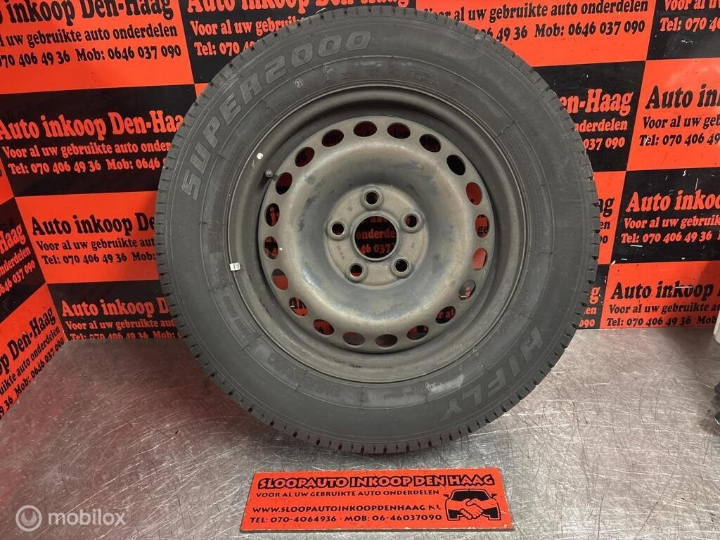 VW Transporter | Velg + Band | 5x120 | 215/65/R16C, Auto-onderdelen, Gebruikt, Volkswagen, Ophalen of Verzenden