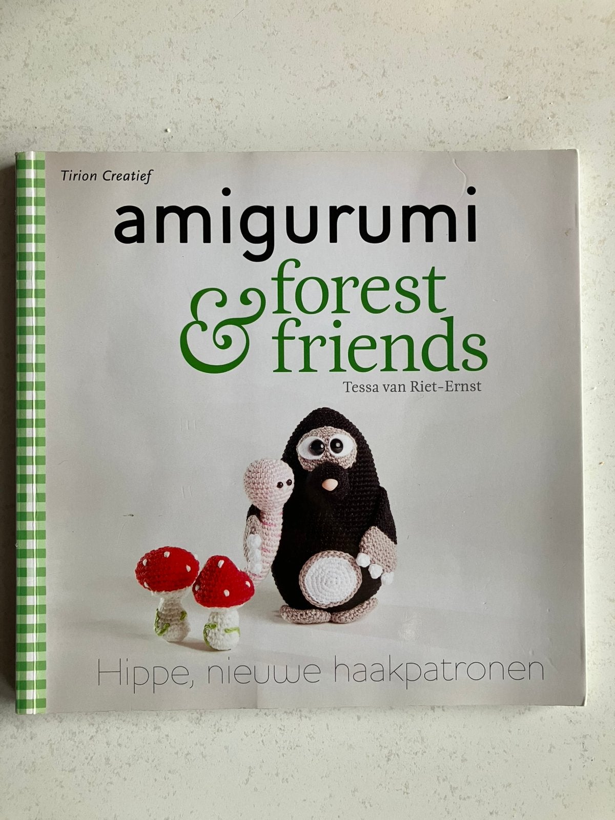 Amigurumi  forest & friends tessa van riet - ernst, Hobby en Vrije tijd, Breien en Haken, Ophalen of Verzenden, Zo goed als nieuw