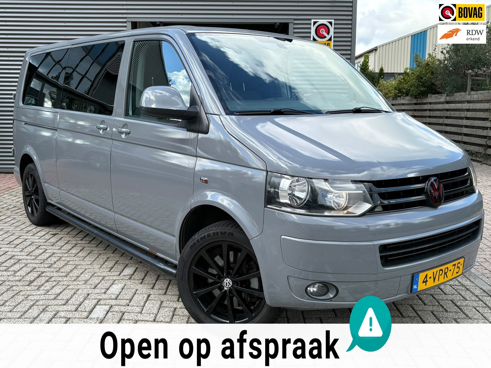 Volkswagen Transporter 2.0 TDI L2H1 DC caravelle, Auto's, Automaat, Euro 5, Gebruikt, 4 cilinders