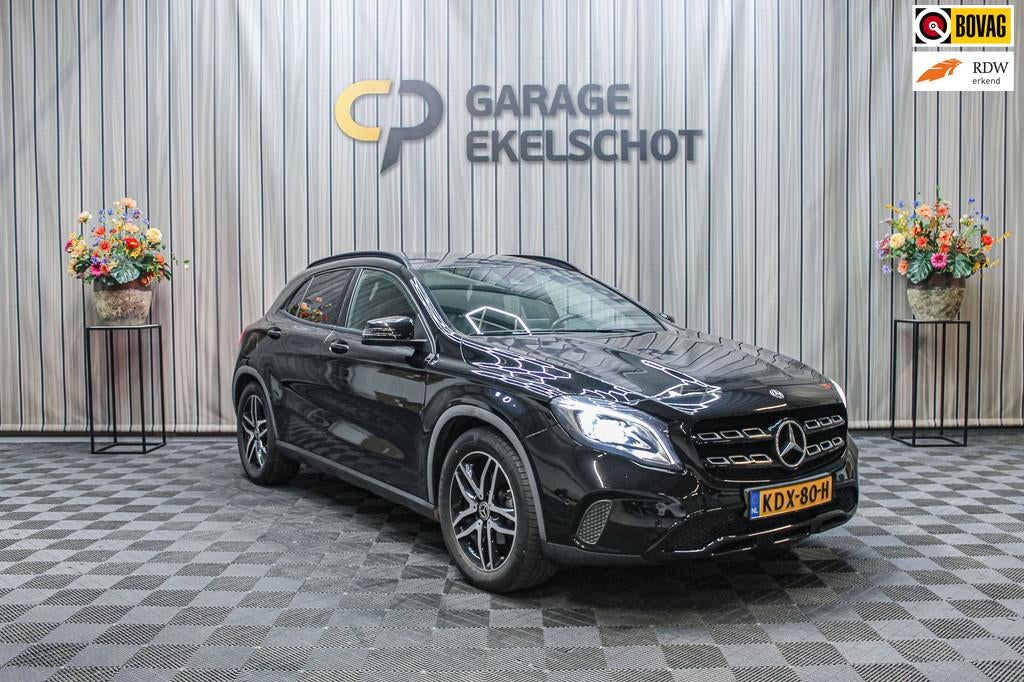 Mercedes-Benz GLA-KLASSE 180 Automaat/Night/Carplay/Pdc, Auto's, Mercedes-Benz, Gebruikt, 4 cilinders, 715 kg, 1595 cc