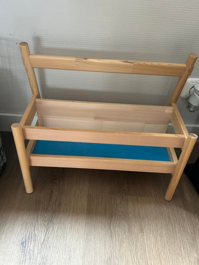Ikea boekenkastje van hout, Huis en Inrichting, Kasten | Boekenkasten, Met plank(en), Minder dan 50 cm, Gebruikt, Ophalen of Verzenden